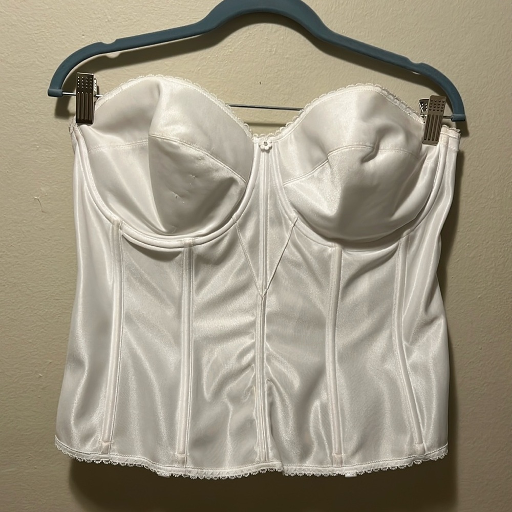 Wedding strapless corset in White Size 38DD/E. Worn once